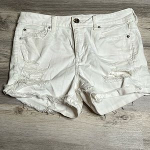 White American eagle shorts